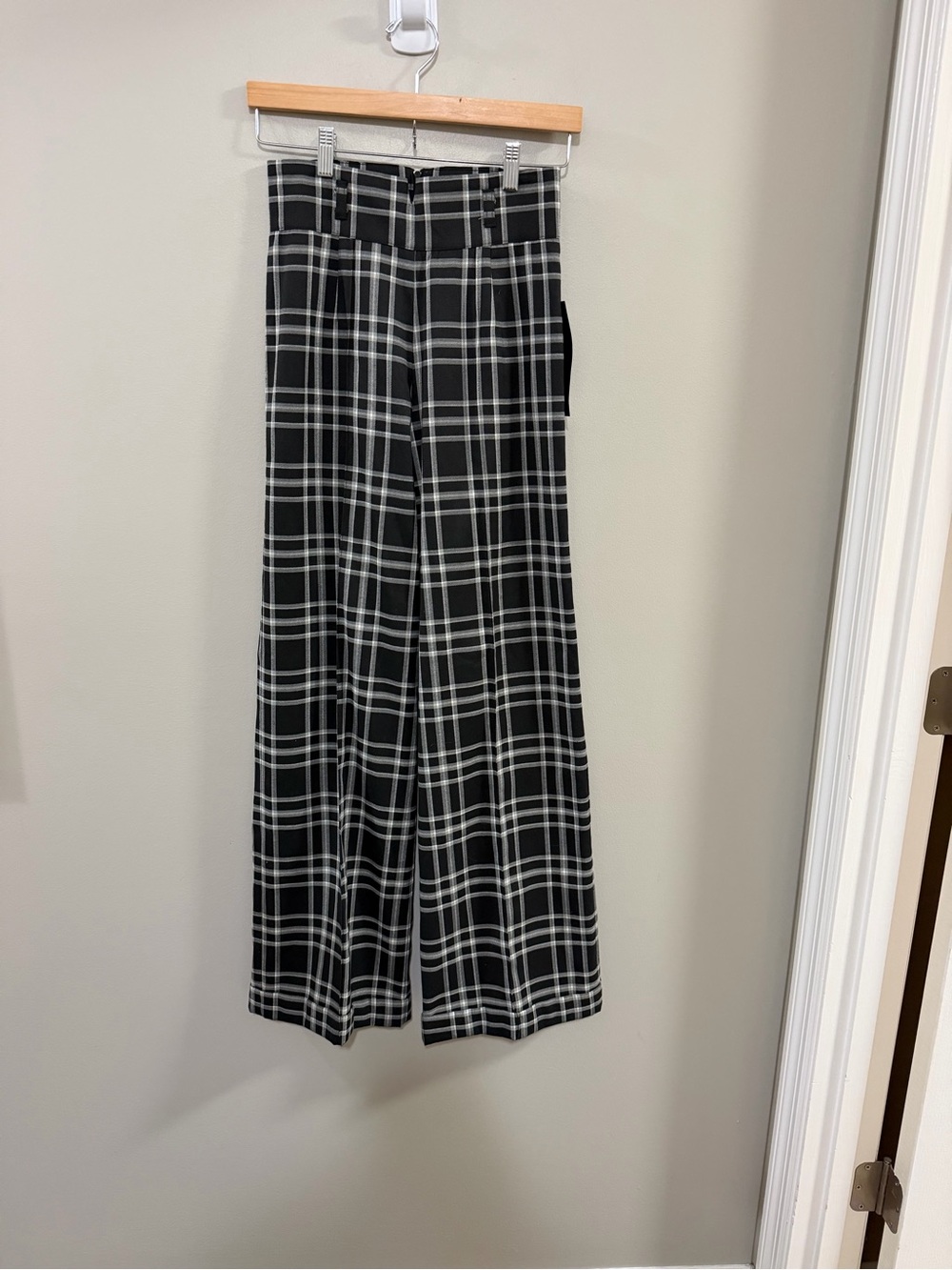 NWT Stop Staring Alicia Estrada Black and White Plaid Wide-Leg Trousers. Size S